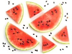 Watermelon Seeds : कलिंगडाच्या बिया फेकण्याआधी 'हे' वाचा, आश्चर्यकारक फायदे जाणून घ्या...