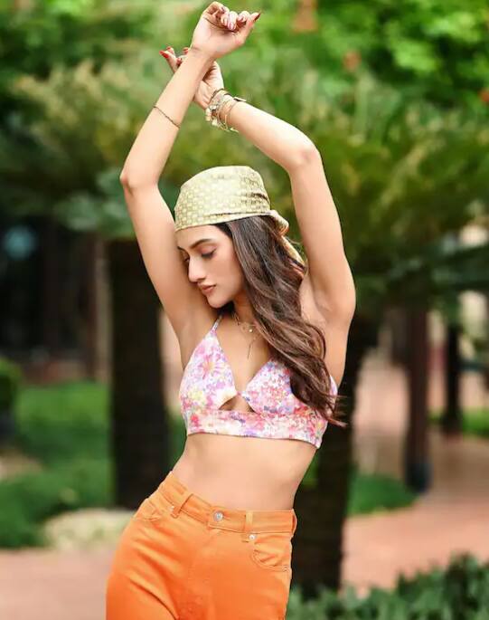 ਨੁਸਰਤ ਜਹਾਂ ਦਾ ਨਾਂ ਪ੍ਰੈਗਨੈਂਸੀ ਨੂੰ ਲੈ ਕੇ ਵੀ ਚਰਚਾ 'ਚ ਰਿਹਾ ਹੈ। ਕਿਹਾ ਜਾਂਦਾ ਹੈ ਕਿ ਨੁਸਰਤ ਦੇ ਸਾਬਕਾ ਪਤੀ ਨੇ ਉਸ ਦੀ ਪ੍ਰੈਗਨੈਂਸੀ ਦੀਆਂ ਖਬਰਾਂ ਵਿਚਕਾਰ ਕਿਹਾ ਸੀ ਕਿ ਅਸੀਂ 6 ਮਹੀਨਿਆਂ ਤੋਂ ਵੱਖ ਹੋਏ ਹਾਂ ਅਤੇ ਉਹ ਨਹੀਂ ਜਾਣਦੇ ਕਿ ਇਹ ਕਿਸਦਾ ਬੱਚਾ ਹੈ।