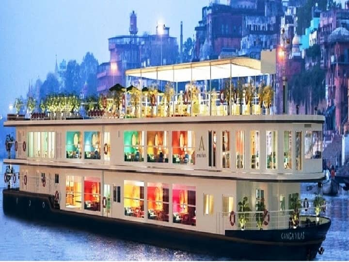 Ganga Vilas River Cruise: भारत में क्रूज टूरिज्म (Cruise Tourist) की शानदार शुरुआत होने वाली है. दुनिया का सबसे लंबा रिवर क्रूज भारत में जल्द ही पानी में दौड़ता दिखाई देने वाला है.