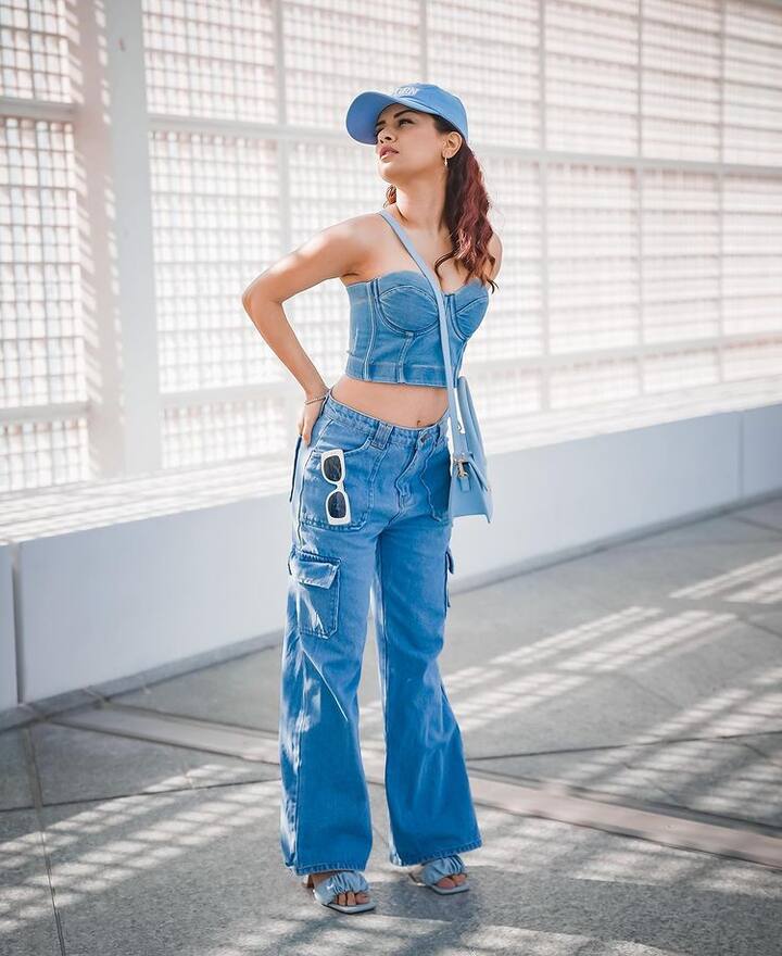Avneet Kaur PHOTO: અભિનેત્રી અવનીત કૌરે ડેનિમ લુકમાં તેના ફોટા શેર કર્યા છે.