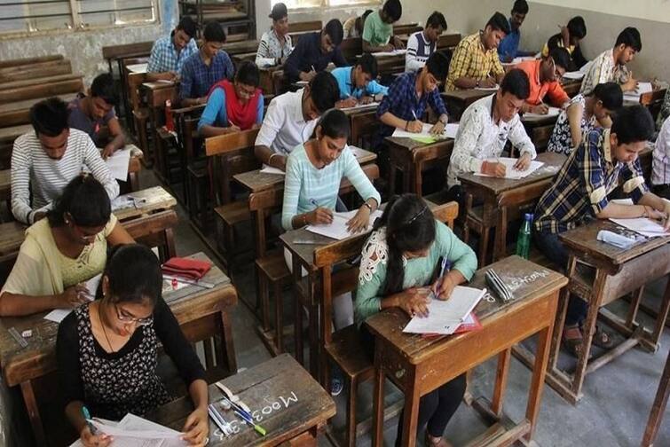 Education News Maharashtra state board MSBSHSE asked teachers students parents for an action program to prevent copy in SSC and HSC exams तुम्हीच सांगा! बोर्ड परीक्षेतील कॉपी प्रकरणं कशी रोखायची?; शिक्षक, विद्यार्थी, पालकांकडून बोर्डाने मागितला कृती कार्यक्रम