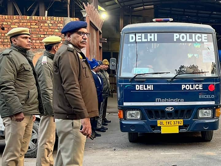 Delhi Police New Rules Asked To Share Live Locations For Cops On Night Duty After Kanjhawala Accident Anjali Death Delhi: कंझावला कांड के एक हफ्ते बाद दिल्ली पुलिस का नया नियम, नाइट ड्यूटी पर तैनात इंस्पेक्टर शेयर करेंगे लाइव लोकेशन