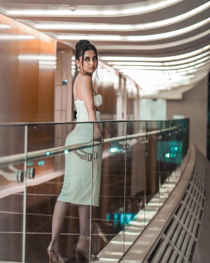 Tejasswi opted a bold makeup look