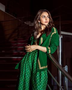 ఆకుపచ్చ రంగు దుస్తుల్లో అందాలు ఆరబోస్తున్న రకుల్ ప్రీత్ సింగ్