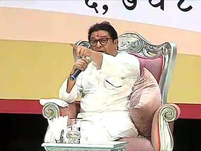 पुण्यातील पिपंरी चिंचवडमध्ये 18 वे जागतिक मराठी संमेलन भरवण्यात आले आहे. यामध्ये राज ठाकरे यांची प्रकट मुलाखत झाली.