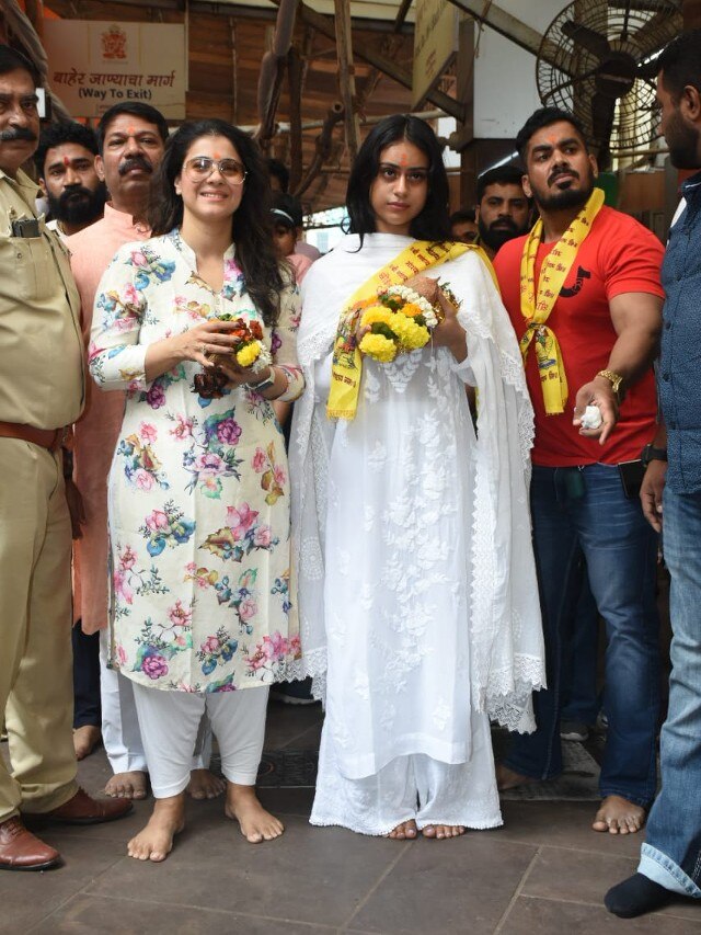 Kajol And Nysa Devgan Visit Siddhivinayak Temple