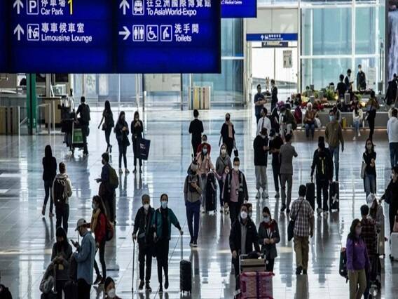 China ends quarantine for overseas travellers amid Covid surge Covid Surge In China: કોરોના સંકટ વચ્ચે ચીનનો મોટો નિર્ણય, આજથી વિદેશી પ્રવાસીઓ માટે ક્વોરેન્ટાઇન સમાપ્ત
