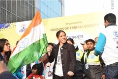 পিছিয়ে পড়া পরিবারের শিশুদের পাশে দাঁড়াতে ম্যারাথন, উদ্বোধনে শহরে মেরি কম