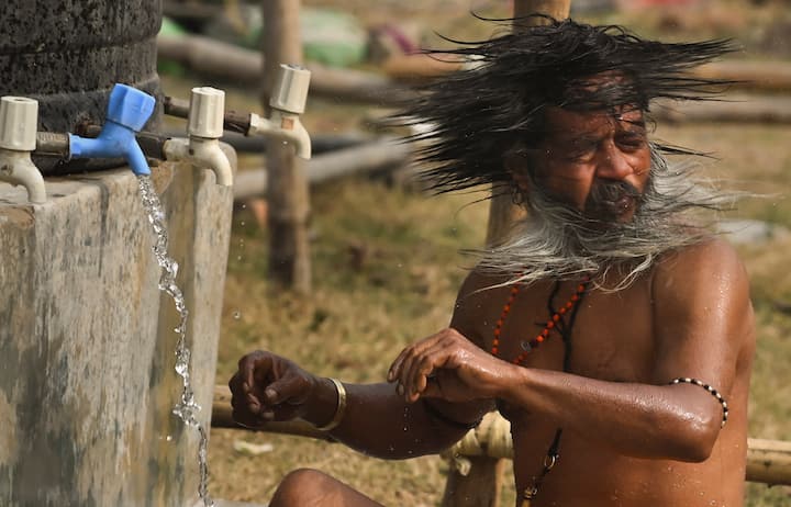 নবান্ন থেকে মুখ্যমন্ত্রী মমতা বন্দ্যোপাধ্যায় জানিয়ে দেন গঙ্গাসাগরের পুণ্যতথির দিনক্ষণ, সময়। তিনি বলেন, '৮ থেকে ১৭ জানুয়ারি পর্যন্ত হবে এবছরের গঙ্গাসাগর মেলা। কুম্ভস্নান শুরু হচ্ছে ১৪ তারিখ ৬.৫৩ মিনিটে। পুণ্যস্নানের সময় ২৪ ঘণ্টা।'