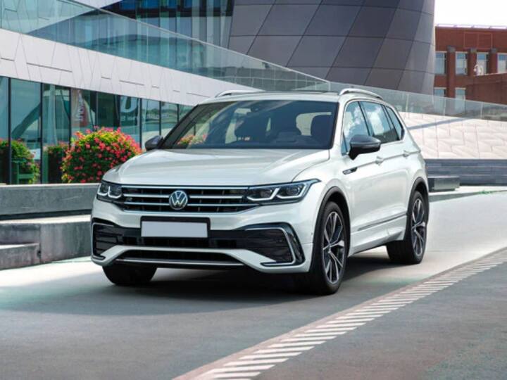 यात ड्युअल एअरबॅग्ज, ESC, EBD सह ABS, ट्रॅक्शन कंट्रोल, ड्युअल फ्रंट एअरबॅग्ज, थ्री-पॉइंट सीटबेल्ट, ISOFIX चाइल्ड सीट अँकरेज, टायर प्रेशर मॉनिटर सिस्टम यांसारखी सेफ्टी फीचर्स देखील आहेत.