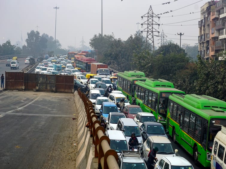 Ashram Flyover Closure: Delhi Police Suggests Alternative Routes For Commuters To Control Traffic Ashram Flyover Closure: Know Alternative Routes For Commuters To Avoid Traffic