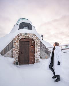 Sonakshi Sinha Photos: మంచుకొండల్లో ఎంజాయ్ చేస్తోన్న సోనాక్షి