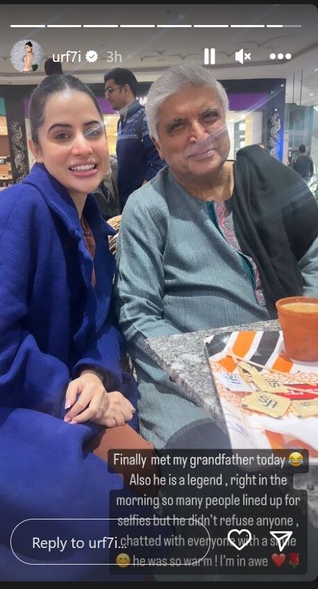 Uorfi Javed Poses With Javed Akhar In Delhi; Jokingly Says 'Met My Grandfather