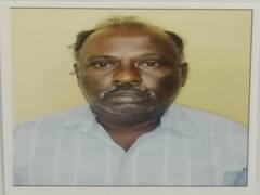 Crime: மாணவிகளுக்கு நள்ளிரவில் வீடியோ கால்.. பாலியல் தொல்லை தந்தை ஆசிரியர் போக்சோவில் கைது..!