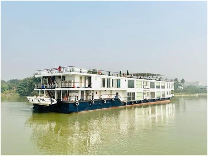 River Cruise: वाराणसी में दुनिया के सबसे लंबे रिवर क्रूज की होगी शुरुआत, लग्जरी से भरा होगा सफर- सामने आईं ये तस्वीरें