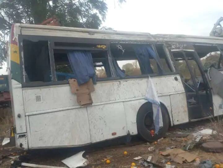 Senegal Bus Accident Two buses collide head-on in Senegal 40 dead many injured; Three days of mourning announced Senegal Bus Accident : सेनेगलमध्ये दोन बसेस समोरासमोर धडकल्या, 40 जणांचा मृत्यू तर अनेकजण जखमी; तीन दिवसांचा दुखवटा जाहीर