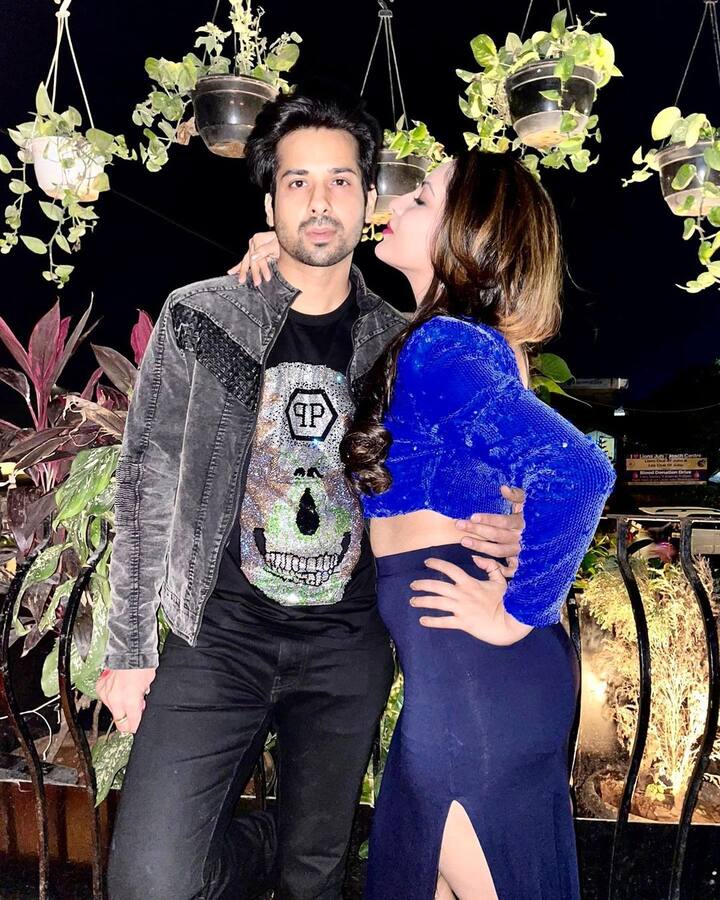 पूजा बनर्जी के करियर की तरह ही उनकी पर्सनल लाइफ भी काफी दिलचस्प है. पूजा ने टीवी एक्टर कुणाल वर्मा से शादी की है.(Photo Credit- Puja Banerjee Instagram)