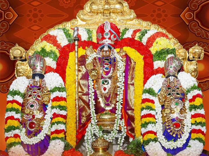 Tirumala offerings to Sri venkateshwara swamy on every Monday dnn TTD News: తిరుమలలో‌ చతుర్దశ కలశ విశేష పూజను టీటీడీ ఎందుకు రద్దు చేసింది?