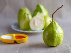 Guava Benefits: हिवाळ्यात रोज पेरूचे सेवन करा; वजन होईल कमी!