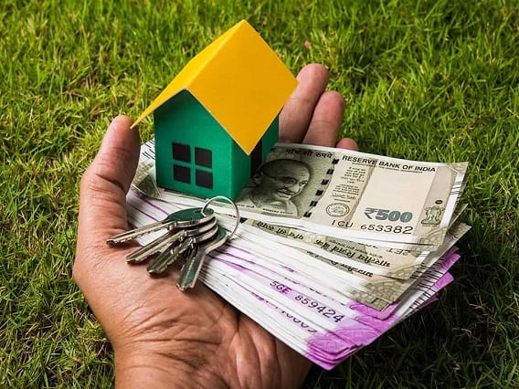 Vastu Shastra for financial prosperity: 8 tips to welcome Vastu: ઓછી કમાણીમાં મોટી બચત કરવા માંગો છો તો આજથી જ અપનાવો આ આદતો