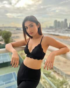 PHOTO: डोनल बिश्तचा लेटेस्ट लूक चर्चेत; पाहा फोटो!