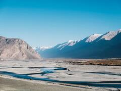 Frozen Lakes In India: सर्दियों के मौसम जम जाती हैं भारत की ये 9 झीलें, दौड़ भी लगाते हैं लोग