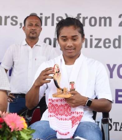 ২৩ বছরে পা দিলেন অসমের হিমা দাস। ভারতীয় মহিলা স্প্রিন্টারদের মধ্যে প্রথম সারিতে রয়েছেন তিনি।