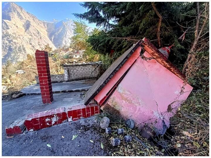 Joshimath sinking India needs to rethink to save Himalayas Joshimath Sinking: जोशीमठ संकट एक 'ट्रेलर', हिमालय ने बजा दी है 'खतरे की घंटी'! भारत को सोचने की जरूरत