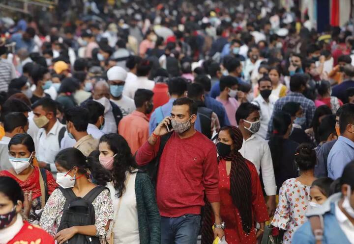 रविवारी देशात 163 रुग्ण आढळले होते. त्याच्या तुलनेने आज देशातील कोरोनाबाधितांच्या संख्येत 7 रुग्णांची किंचित वाढ झाली आहे.    (PC : istockphoto)