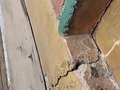 जोशीमठ की तरह बड़कोट के 35 घरों में आईं मोटी-मोटी दरारें, ग्रामीणों में दहशत का माहौल