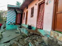 Joshimath Sinking Reason: सच निकली जोशीमठ पर 53 साल पुरानी रिपोर्ट, तस्वीरों में देखें 610 घरों में दरार, 68 परिवारों का रेस्क्यू