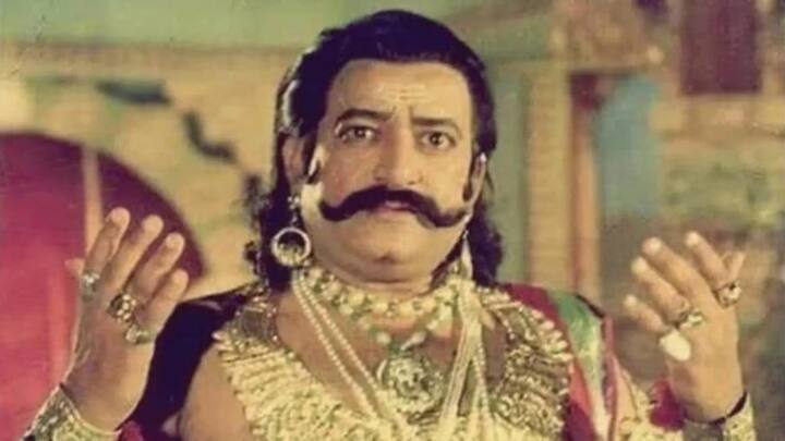 यहां तक बताया जाता है कि उनको उनके इस किरदार की वजह से मंदिरों में एंट्री नहीं दी जाती थी. वो राम भक्त हनुमान के दर्शन नहीं कर पाते थे.