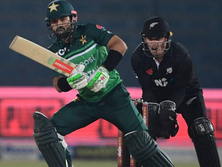 Pakistan beat New Zealand by 6 wickets in the first ODI thanks to the brilliant innings of Babar Azam and Mohammad Rizwan PAK vs NZ 1st ODI PAK vs NZ: नसीम शाह के पांच विकेट के बाद बाबर-रिजवान ने किया कमाल, पाकिस्तान ने आसानी से जीता पहला वनडे