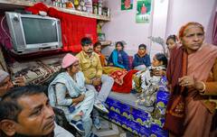 आरोपियों की पेशी से पहले टूटा मिला अंजलि के घर का ताला, नानी ने 'दोस्त' निधि पर लगाया आरोप