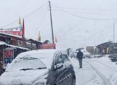 Jammu-Kashmir: ઘર, બારી અને ખીણ, દરેક જગ્યાએ બરફ.... તસવીરો નથી જોઈ તો ઠંડીની મજા નથી લીધી