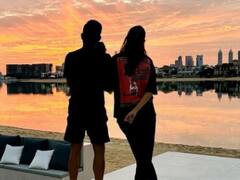 In Pics : विराट कोहलीनं पत्नी अनुष्कासह मुलगी वामिकासोबतचा खास फॅमिली फोटो केला शेअर, खास कॅप्शनही दिलं