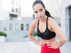 Exercise During Period: पीरियड्स के समय वर्कआउट कर रही हैं? तो इन बातों को जरूर नोट कर लें