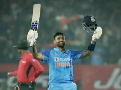 क्या टी20 फॉर्मेट में सबसे बेहतरीन बल्लेबाज हैं सूर्यकुमार? आंकड़ों में डिविलियर्स और युवराज से निकले आगे