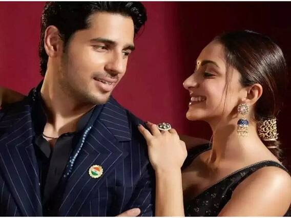 Sidharth Malhotra changes topic when asked about marriage Kiara Advani સાથે ફેરાના સવાલ પર Sidharth Malhotra શરમાયો, વાયરલ થયો ભવ્ય લગ્નનો આ વીડિયો