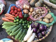 Vegetables Price: உச்சம் தொட்ட சின்ன வெங்காயம்.. விலை குறையும் சுரக்காய்.. இன்றைய காய்கறி விலை பட்டியல்!