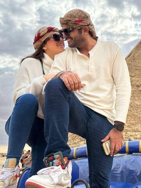 पति संग इजिप्ट में एंजॉय कर रहीं हंसिका