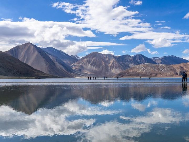 Frozen Lakes In India: सर्दियों के मौसम जम जाती हैं भारत की ये 9 झीलें, दौड़ भी लगाते हैं लोग
