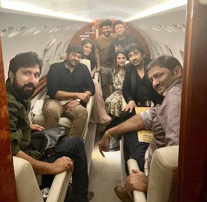 ప్రైవేట్ జెట్లో చిరంజీవి, రవితేజ తదితరులు - Image Credit: Devi Sri Prasad/Instagram