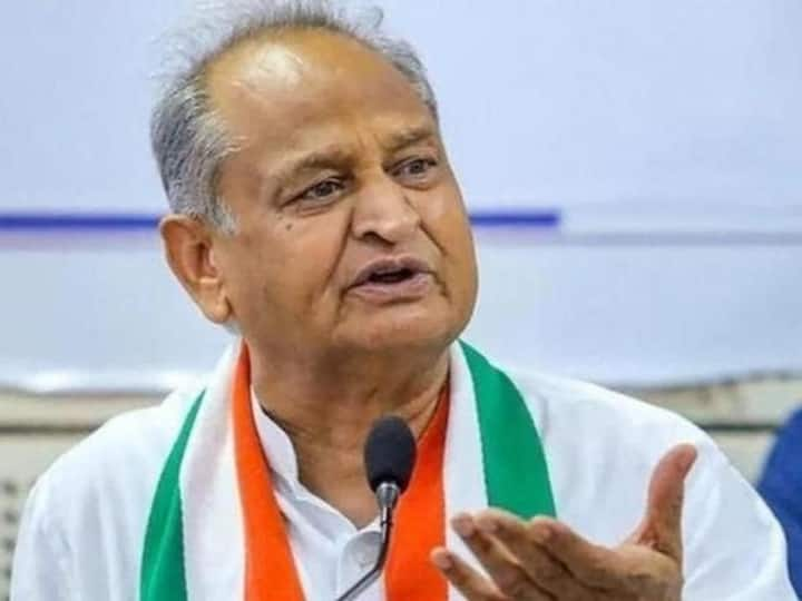 Jaipur Rajasthan bulldozer on coaching institute accused of paper leak demand MLA of Ashok Gehlot government ANN Rajasthan News: आखिर क्यों बुलडोजर वाली कार्रवाई पर आई अशोक गहलोत सरकार, कहीं ये वजह तो नहीं