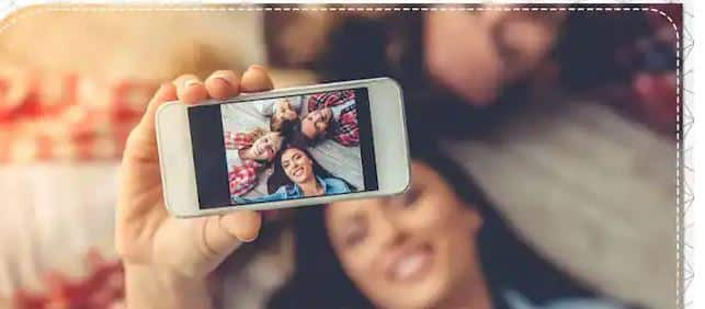 Personality Traits know how can selfie style reveal your personality Selfie Personality: ਸੈਲਫੀ ਵੀ ਖੋਲ੍ਹਦੀ ਬੰਦੇ ਦੇ ਕਿਰਦਾਰ ਦੇ ਰਾਜ਼, ਜਾਣੋ ਕੀ ਸੰਕੇਤ ਦਿੰਦਾ ਸੈਲਫੀ ਲੈਣ ਦਾ ਸਟਾਈਲ