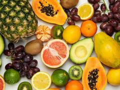 Fruits At Night: रात्री फळे खाऊ शकतो का? जाणून घ्या फळे खाण्याची योग्य वेळ