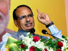 सीएम शिवराज ने जबलपुर में किया ध्वजारोहण, विकास का खाका भी किया पेश