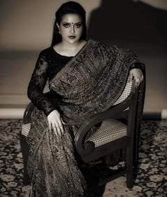 Amruta Fadnavis Photos: मॉडलिंग की दुनिया पर राज करती हैं देवेंद्र फडणवीस की पत्नी अमृता, इंटरनेट पर वायरल हो रही ये तस्वीरें