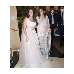 In Pics: देवरानी राधिका मर्चेंट के साथ स्पेशल बॉन्ड शेयर करती हैं जेठानी श्लोका मेहता, देखें तस्वीरें