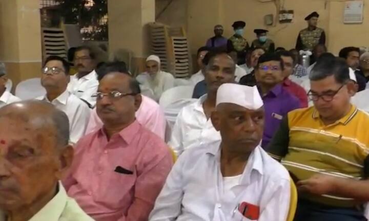 परप्रांतातील सोने तारण कर्ज देणाऱ्या खाजगी कंपन्या या पतसंस्थां वर अतिक्रमण करीत आहेत.फसव्या व्याजदरात अनेकांना भरडत असताना महाराष्ट्रातील पतसंस्थांनी आत्मपरीक्षण करून पतसंस्थांनी लॉकर सुविधा सुरू करण्यापेक्षा सुरक्षित सोने तारण कर्ज देण्याकडे आपला कल वाढवावा असे प्रतिपादन महाराष्ट्र पतसंस्था फेडरेशनचे अध्यक्ष ओमप्रकाश कोयटे यांनी केले.